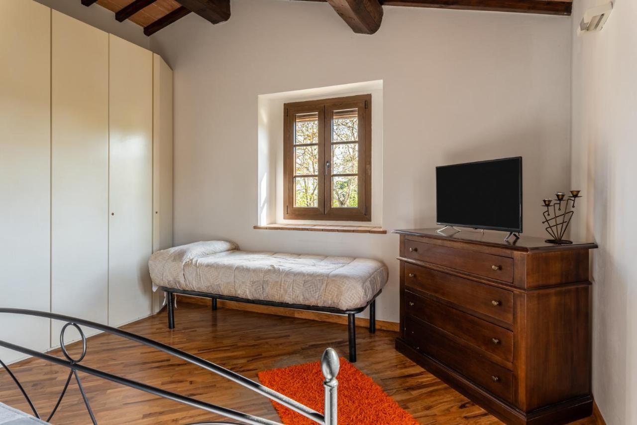 Casa Vecchia Rooms And Parking Gambassi Terme Eksteriør billede