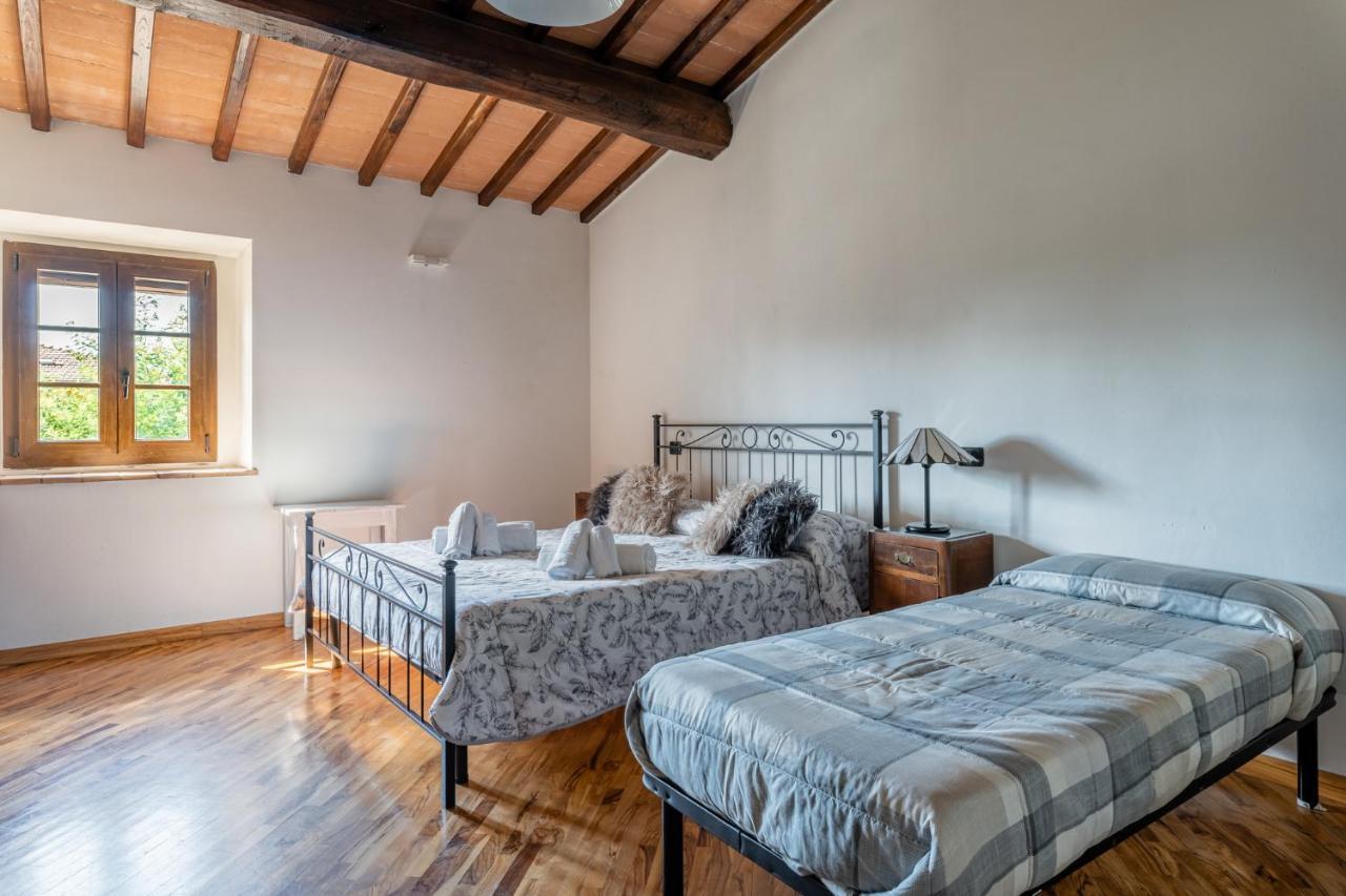 Casa Vecchia Rooms And Parking Gambassi Terme Eksteriør billede